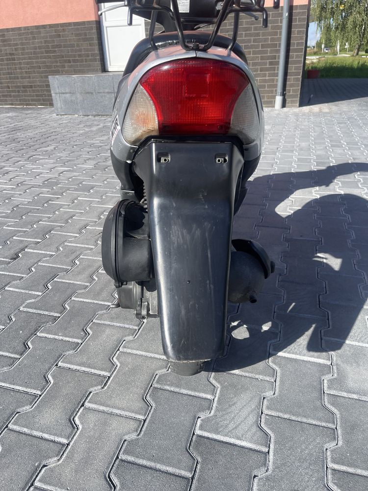 Скутер Suzuki Lets II