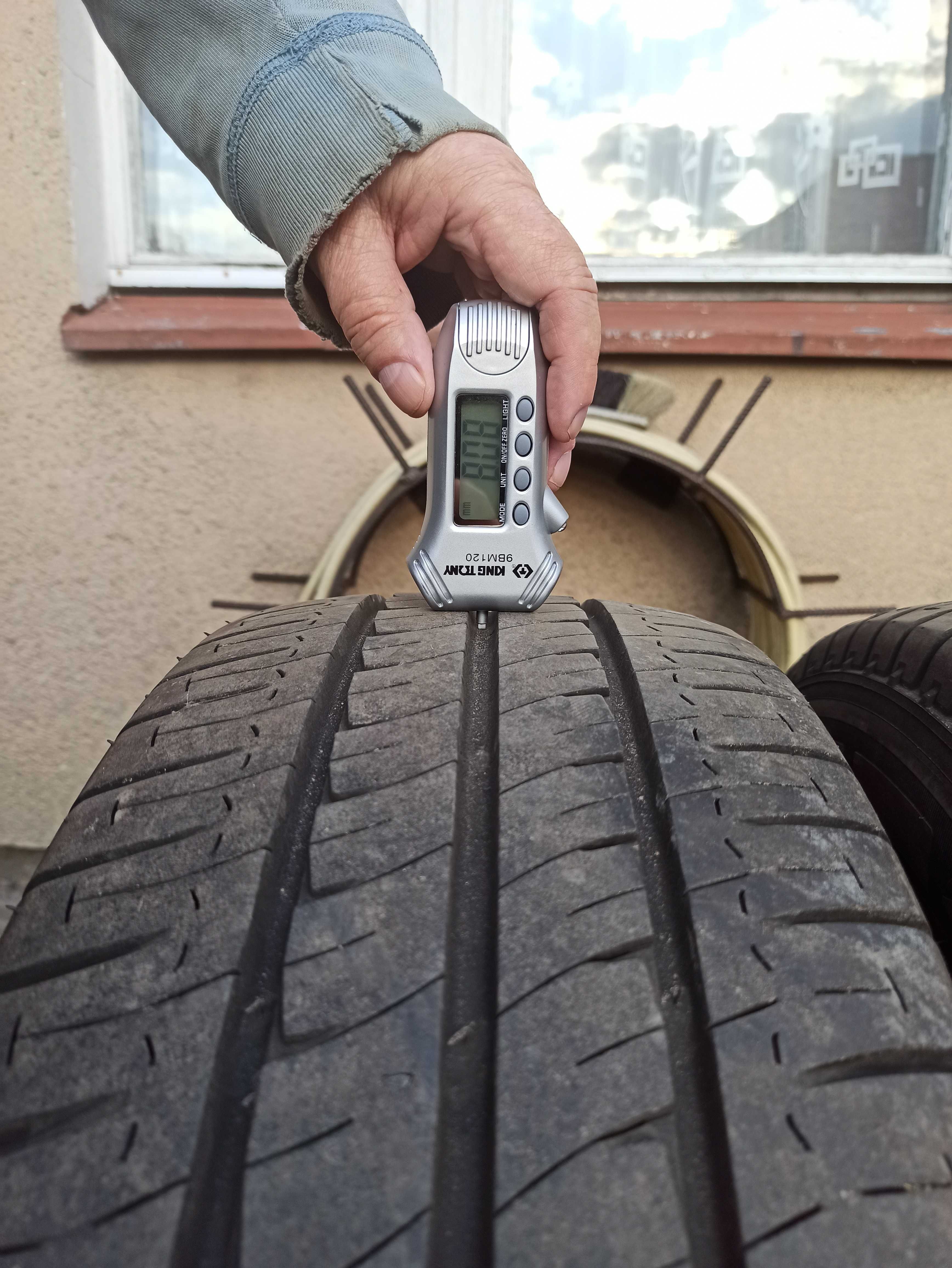 Letnie Opony Michelin Agilis 235/65R16 C