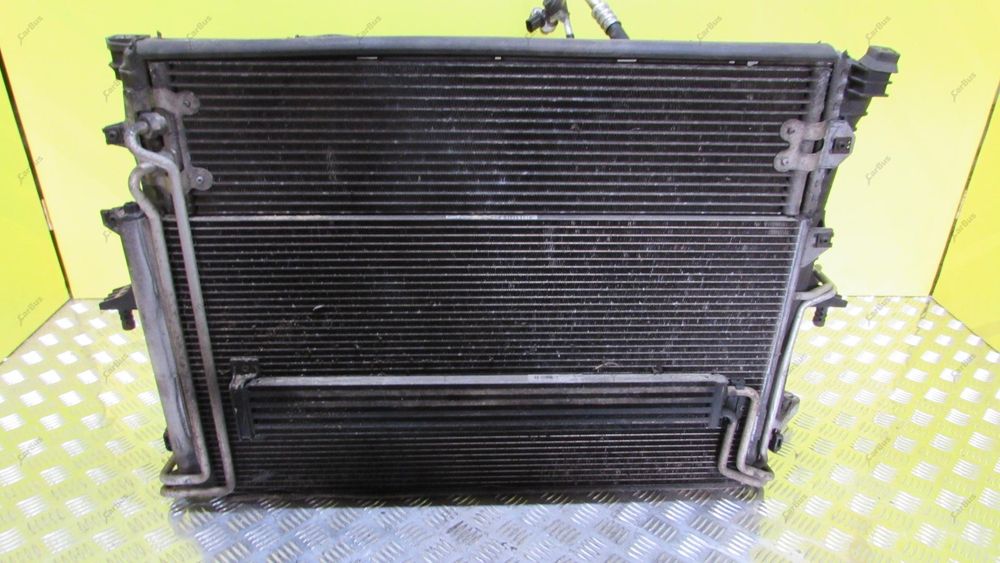 Касета радиатора 2.5d Volkswagen Touareg GP Туарег Радиатор BAC 2.5