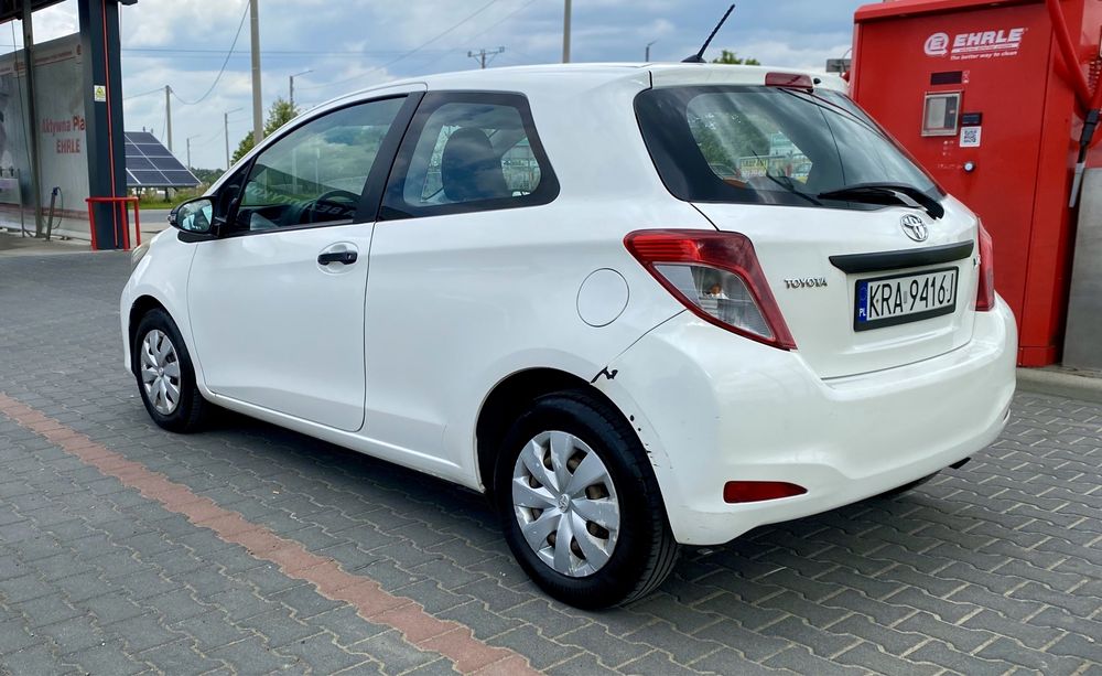 Toyota Yaris III 1.4 D4D  biała Kraków