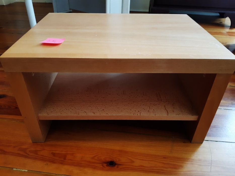 Mesa de cabeceira
