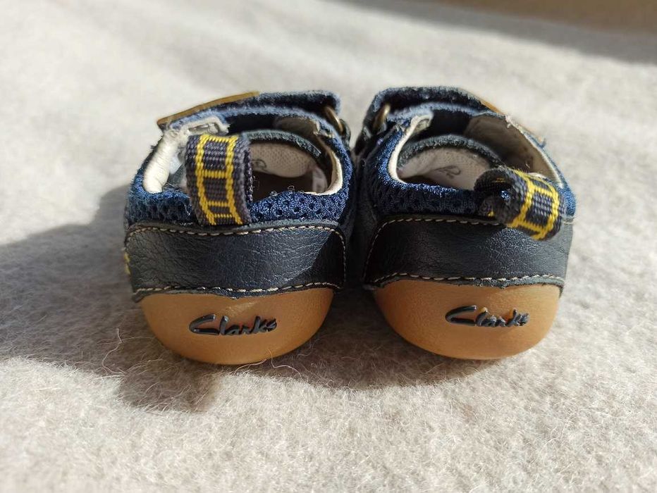 Pierwsze buciki Clarks First Shoes, r. 4F 20