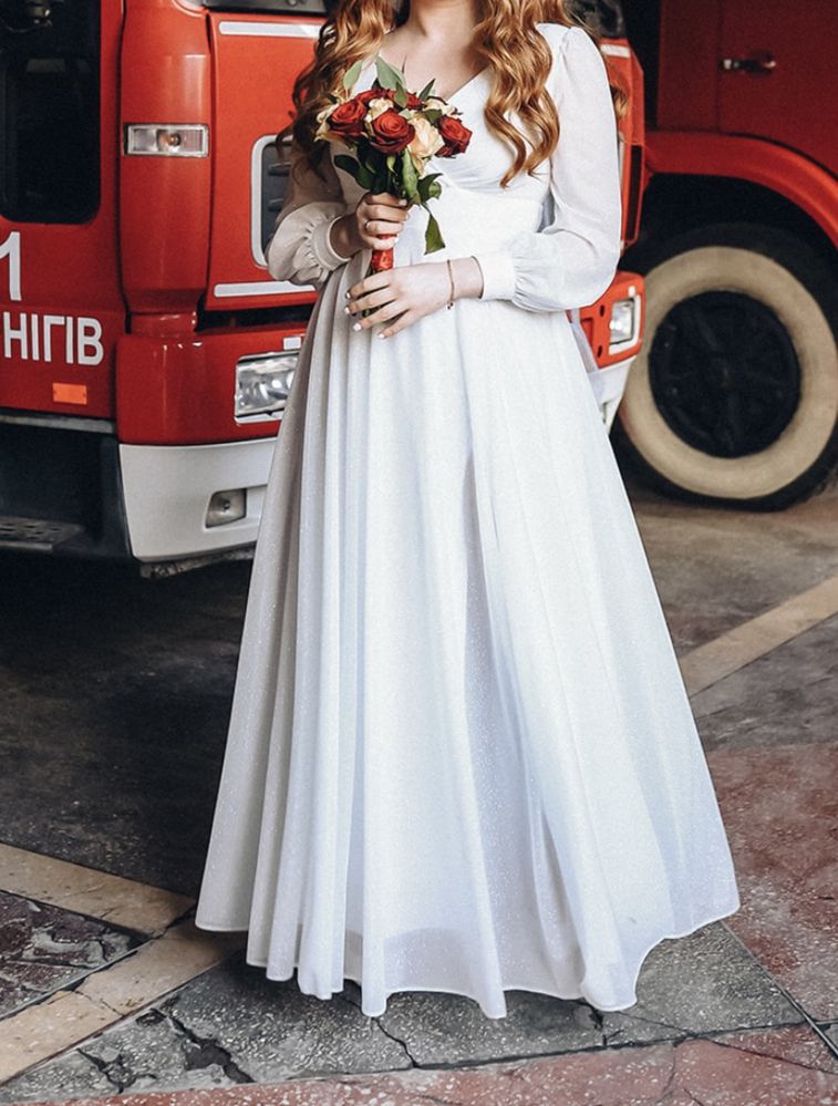 Весільна, невінчана сукня