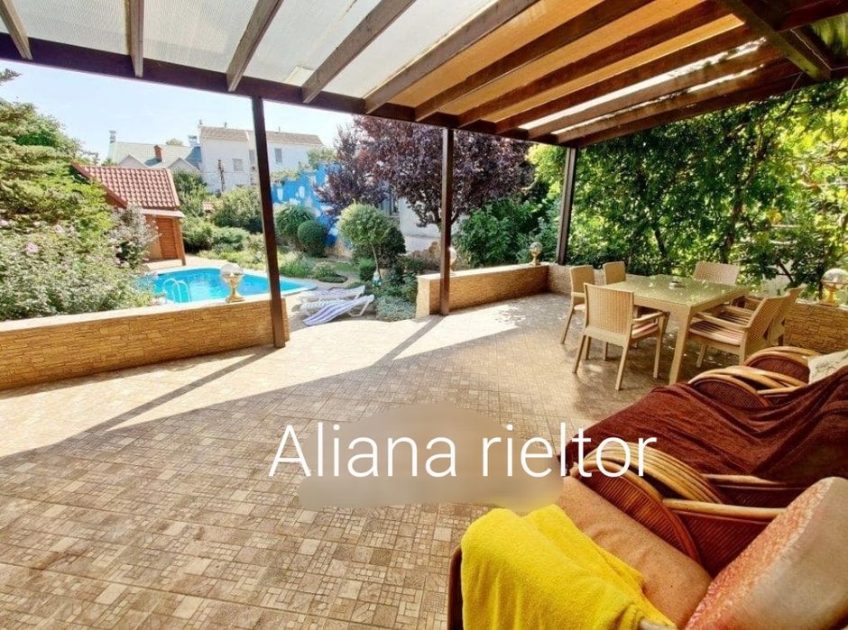 Сдам  дом с баней Совиньон 1 до лета