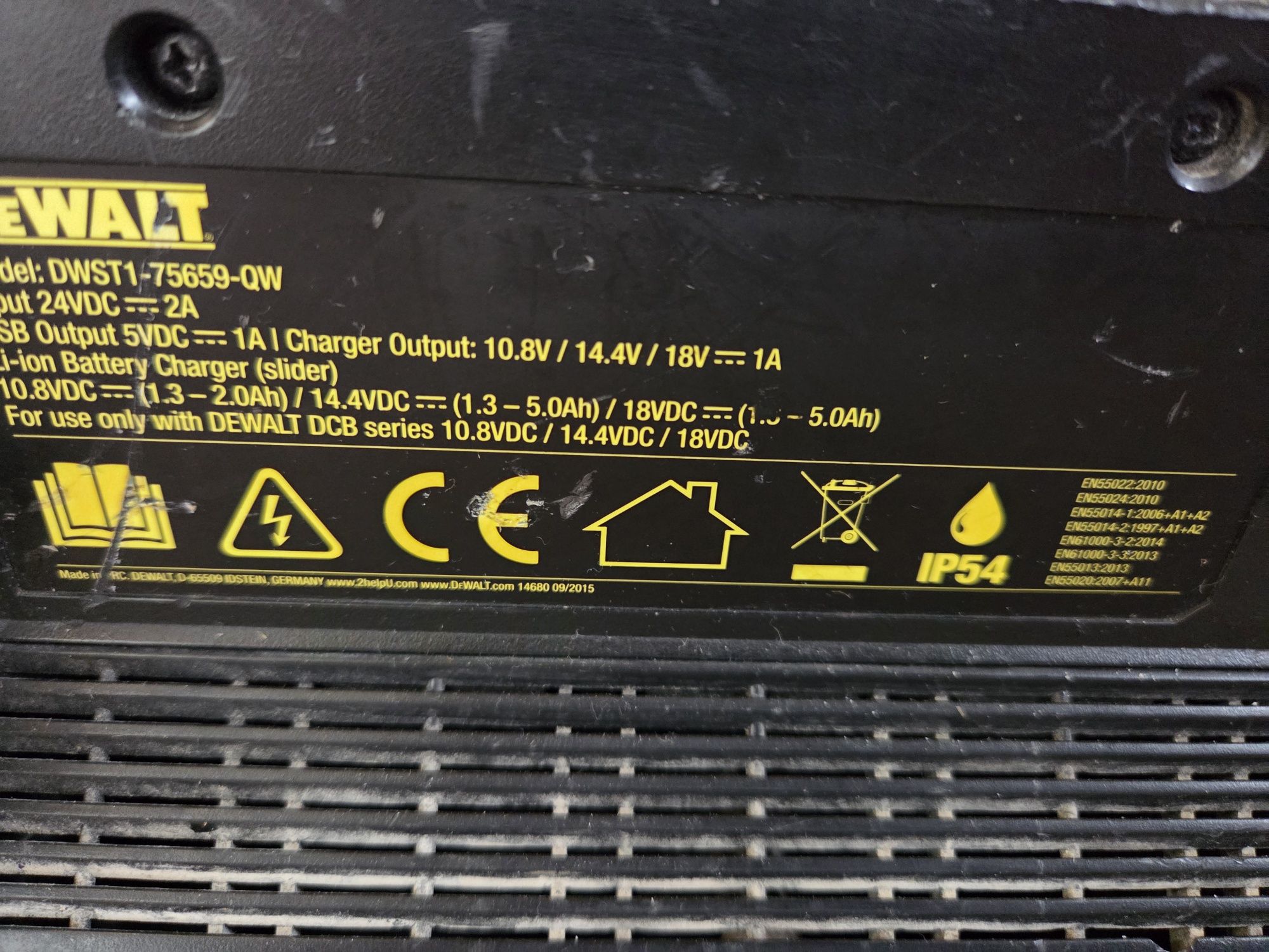 DWST1-75663 Dewalt radio budowlane