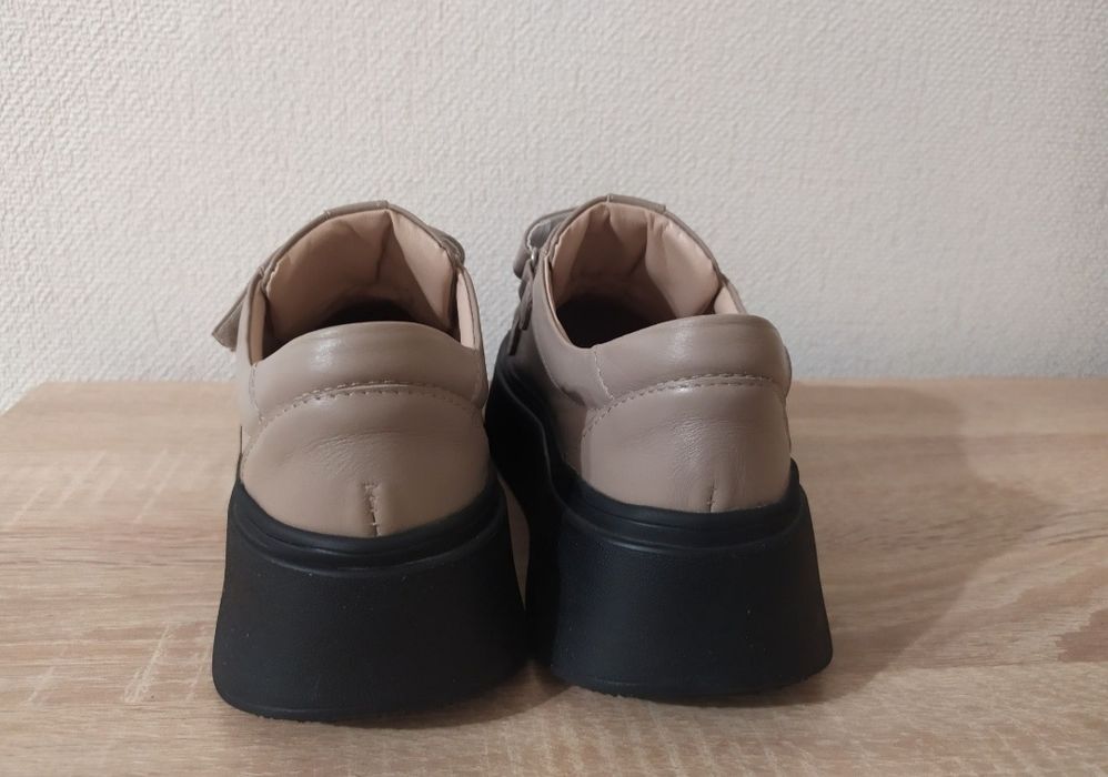 Шкіряні ботінки, туфлі