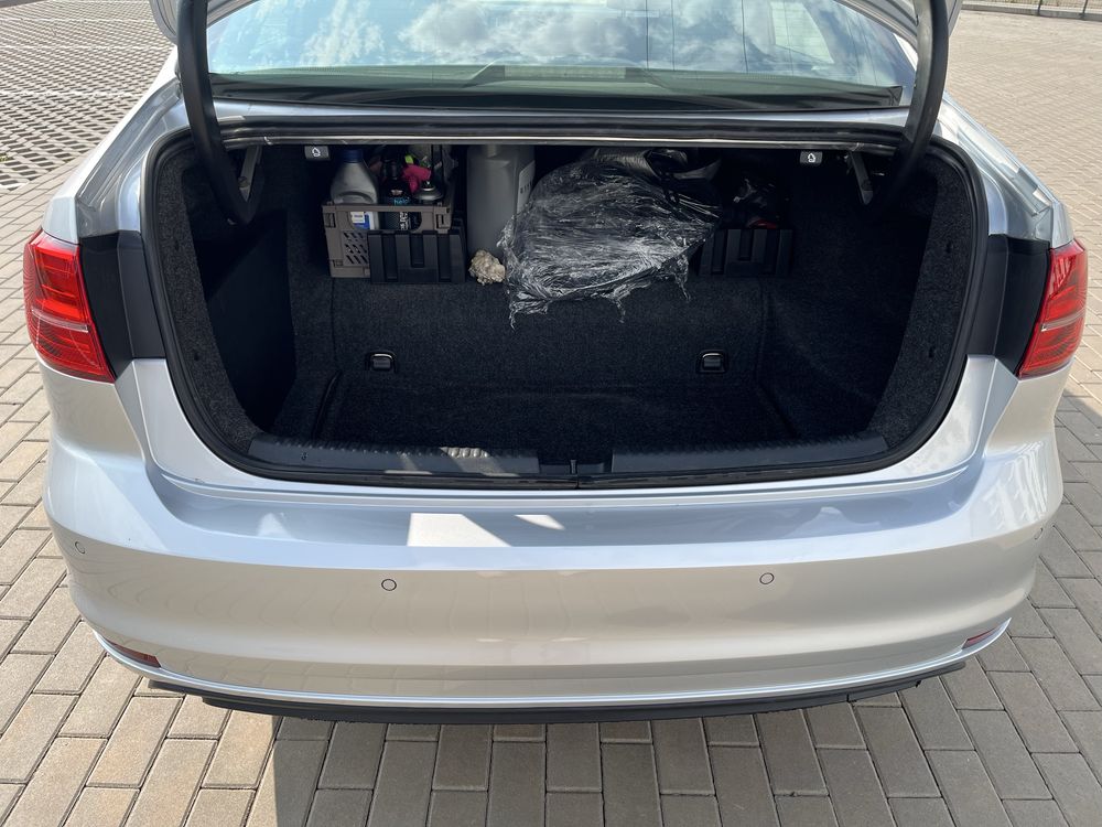 VW Jetta SEL Premium Hybrid 2015