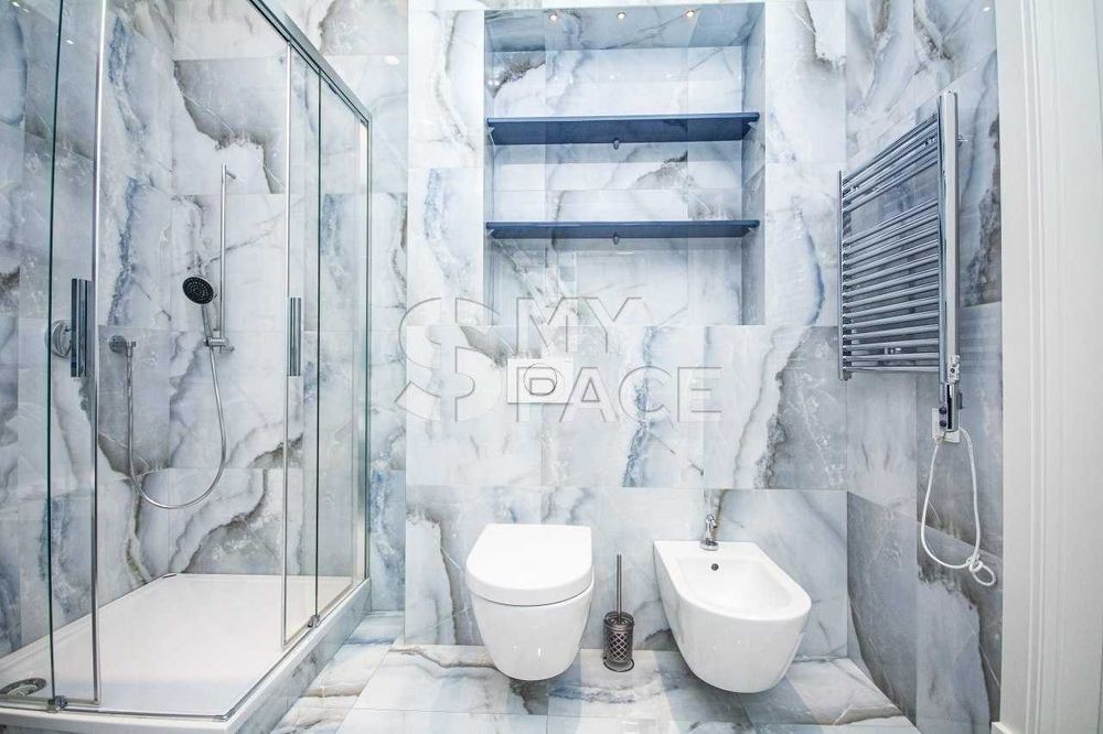 VIP Ремонт, вул. Мазепи 11-Б, вид на Дніпро