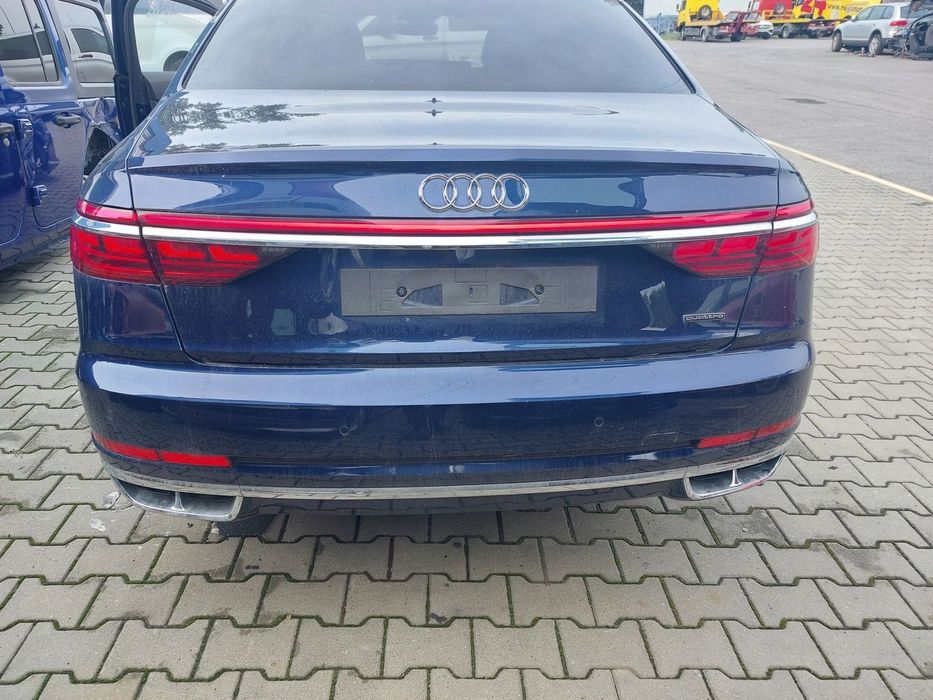 AUDI A8 D5 2022 lift kompletny tył ćwiartka pas tylny lampy zderzak