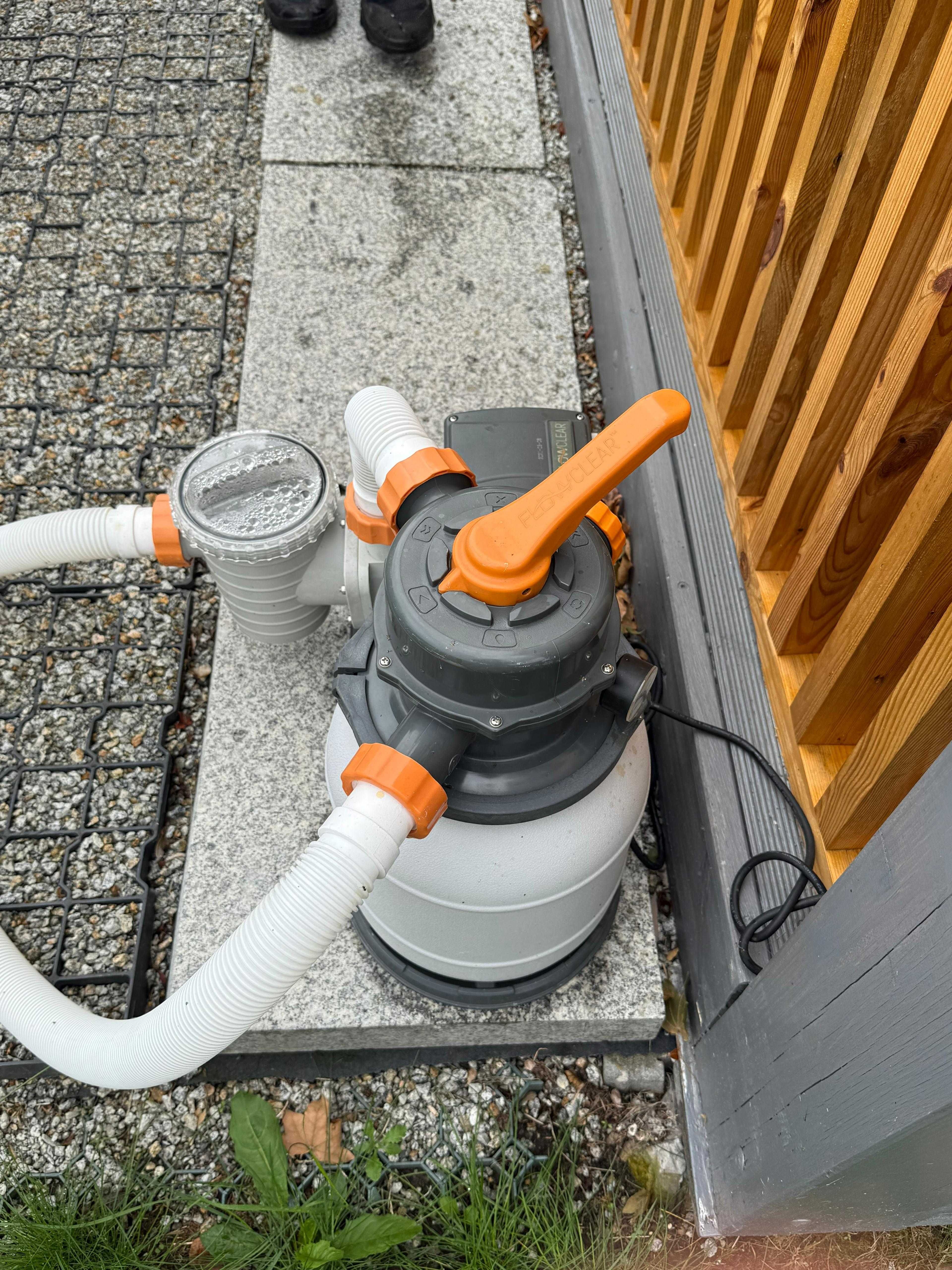 Basen Intex, Filtr Piaskowy Flow Clean, Siatna Na Brudy Basenowe.