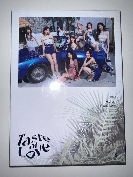 KPOP TWICE - Taste of Love Album