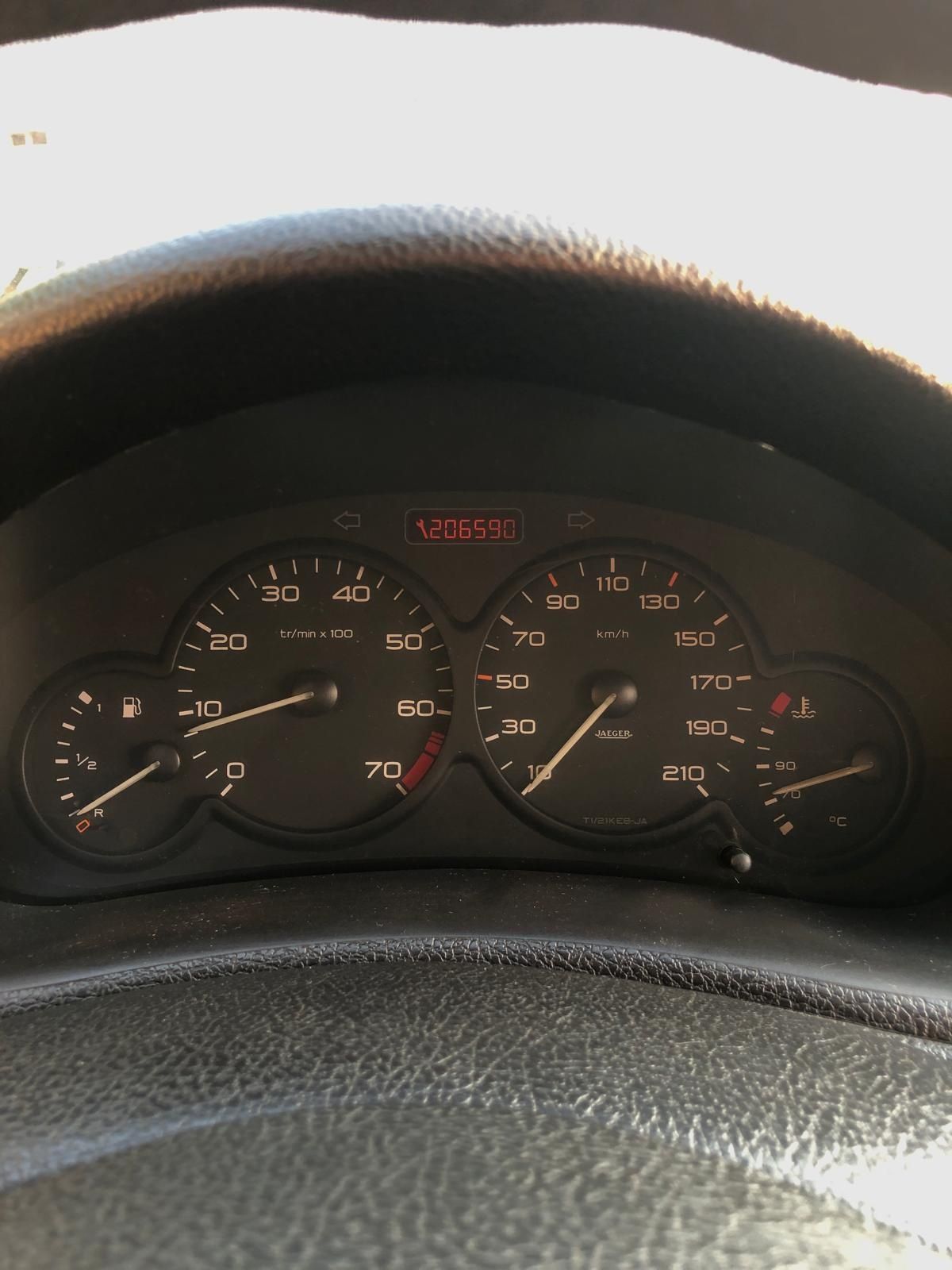 Peugeot 206 1.1 gasolina