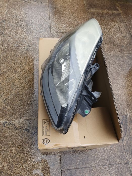 Ótica da frente esquerdo renault clio 3