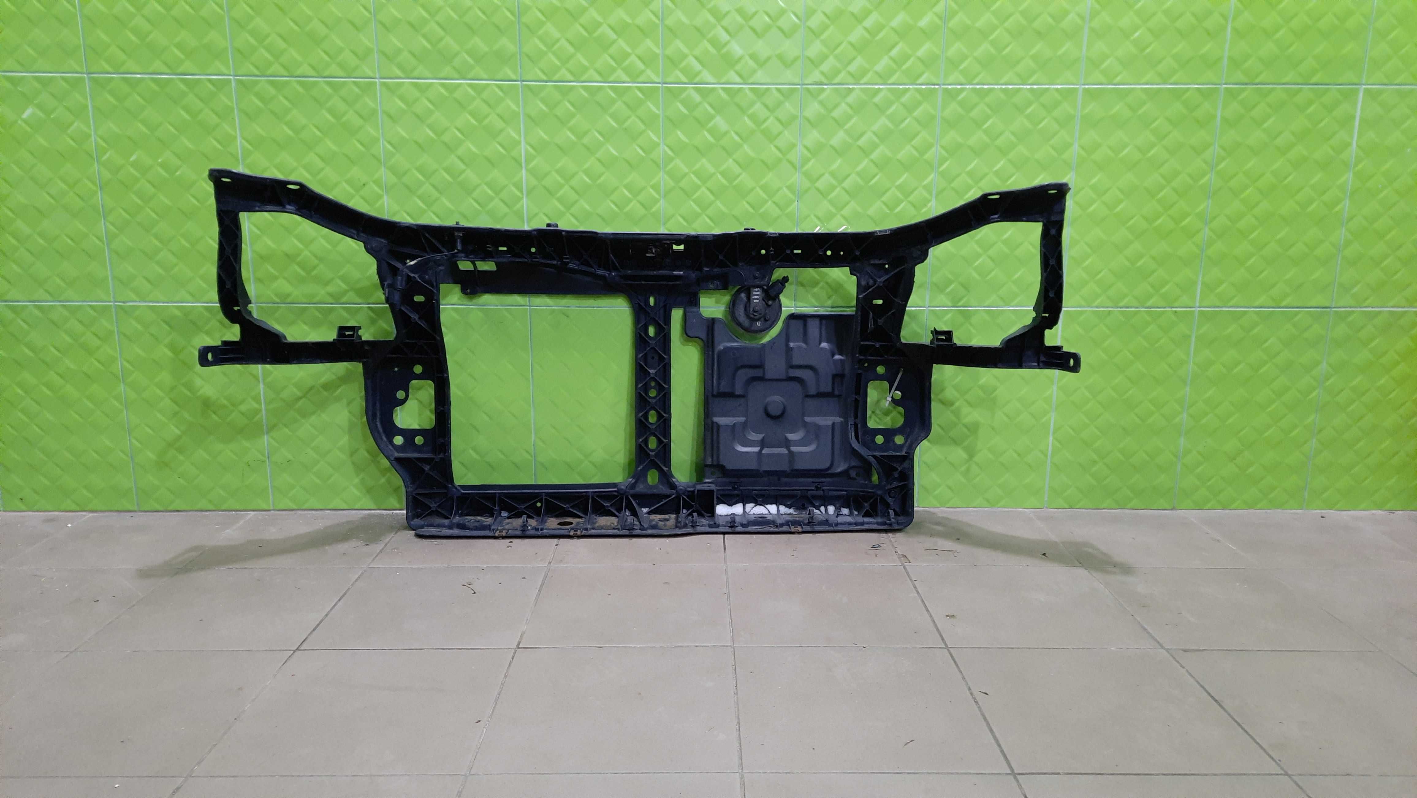 Панель передня Kia Picanto 2001-2007 6410007000