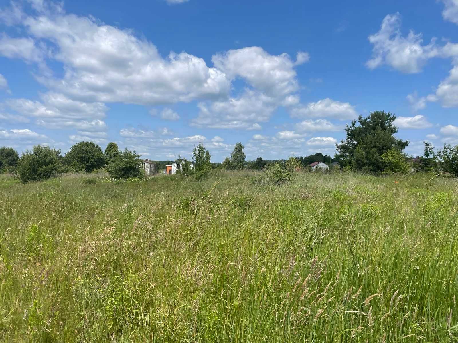 Продаж ділянки в Бірках, в районі котеджного містечка Praud Hills