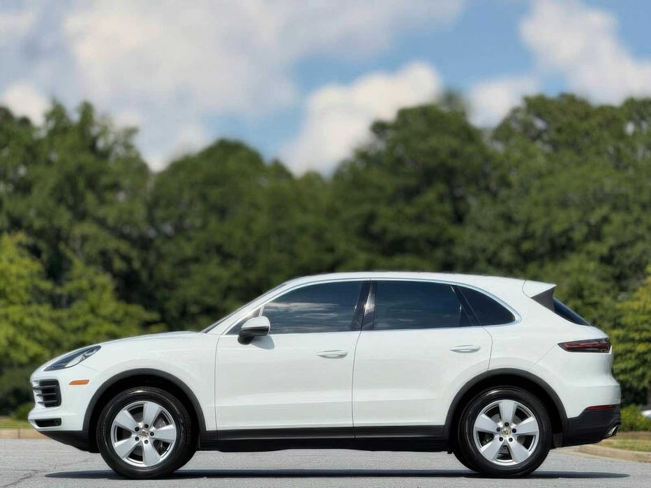 Porsche Cayenne      2019