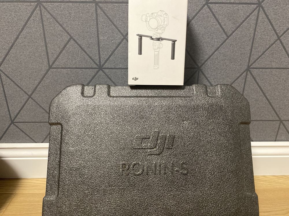 Dji ronin s + grips