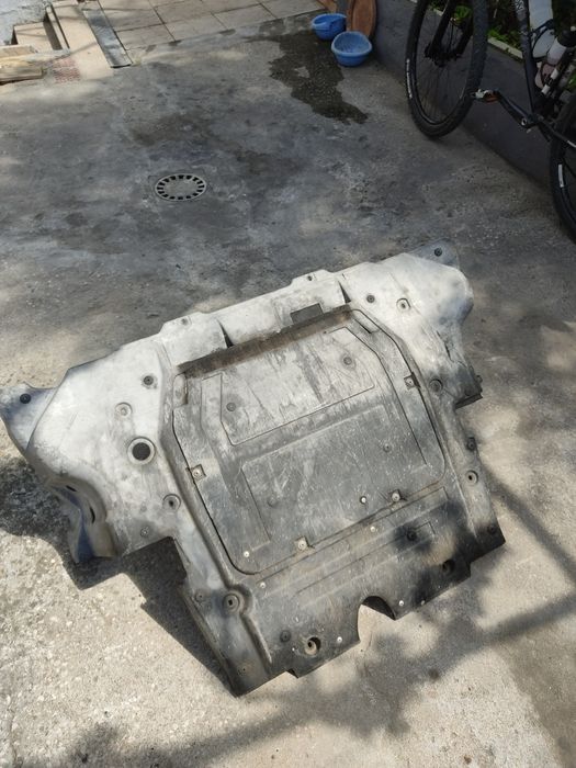 Resguardo motor Opel Zafira A