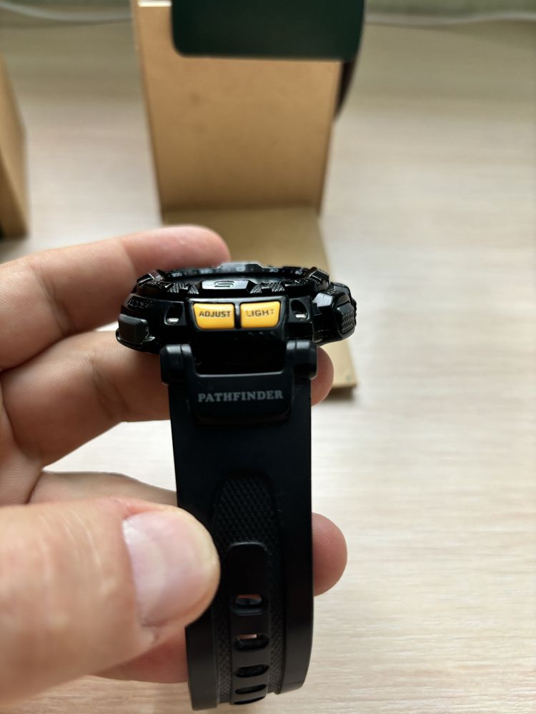 Військовий тактичний годинник Casio pathfinder Pag-240 туристичний