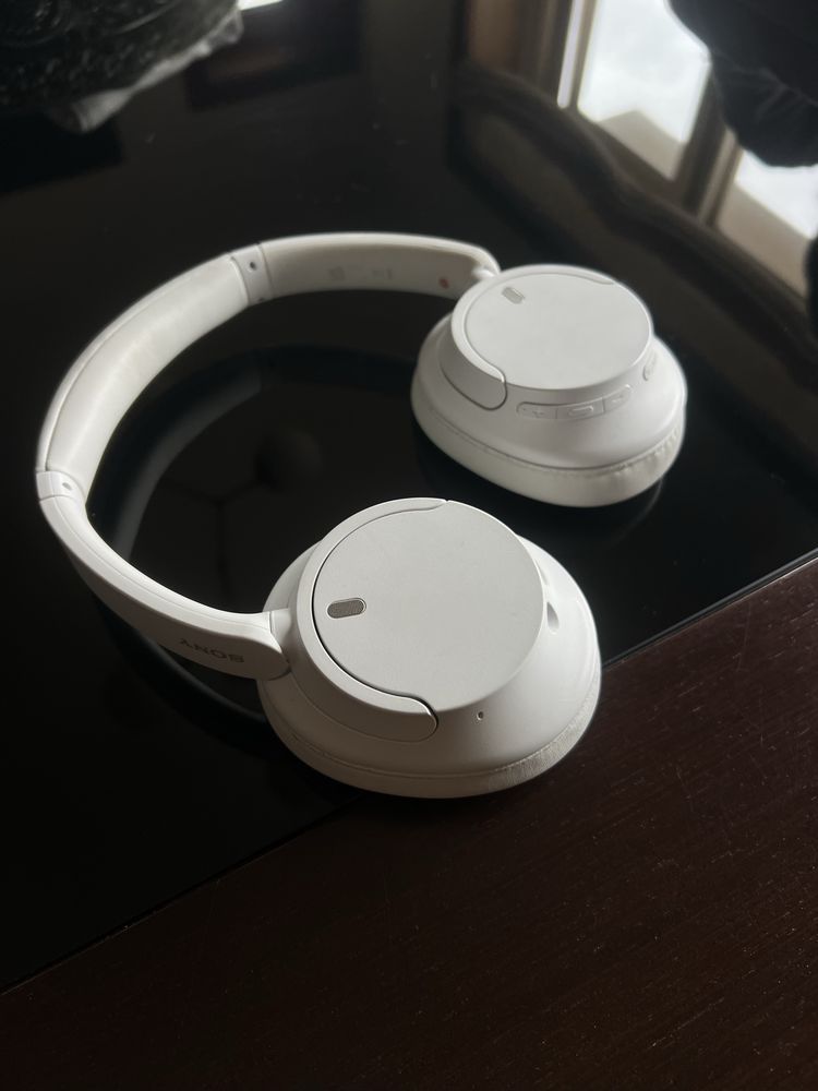 Headphones Sony WH-CH720N Brancos