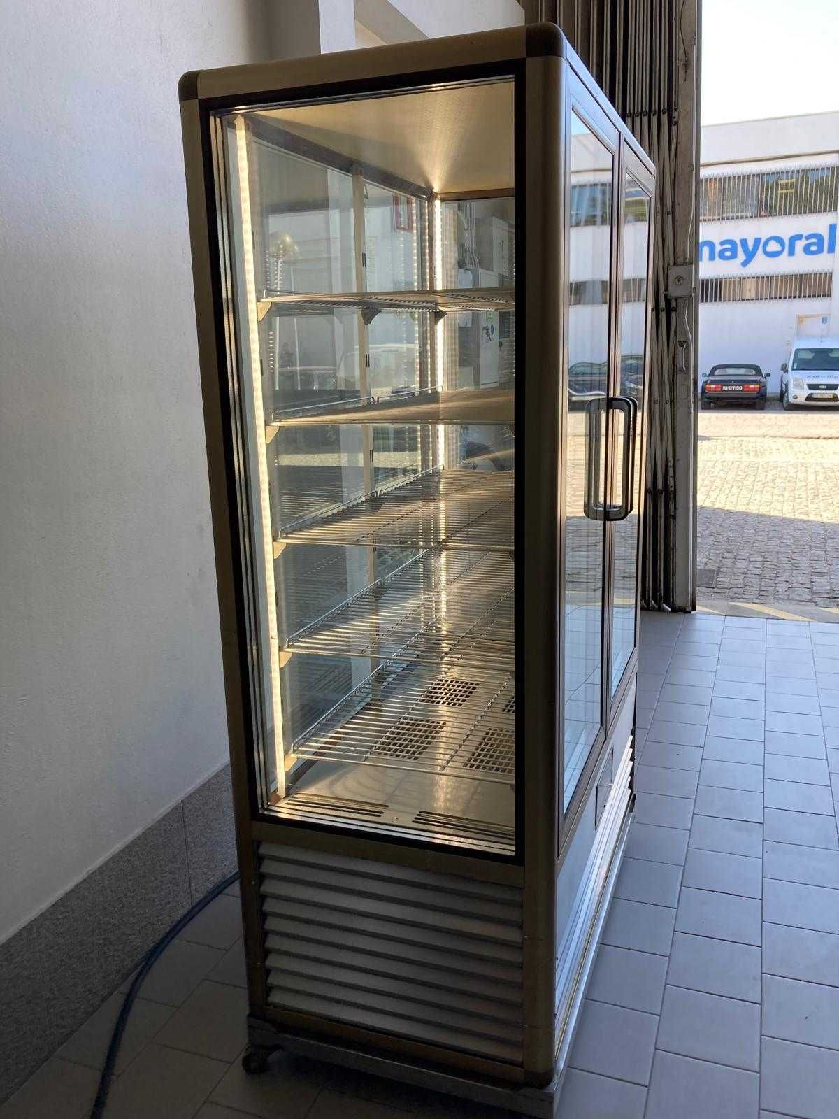 Vitrin  expositora dupla vertical refrigerada