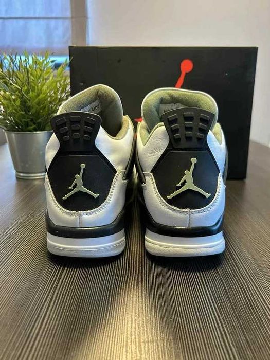 Buty-koszykówki-Jordan 4 RetroSeafoam R.41