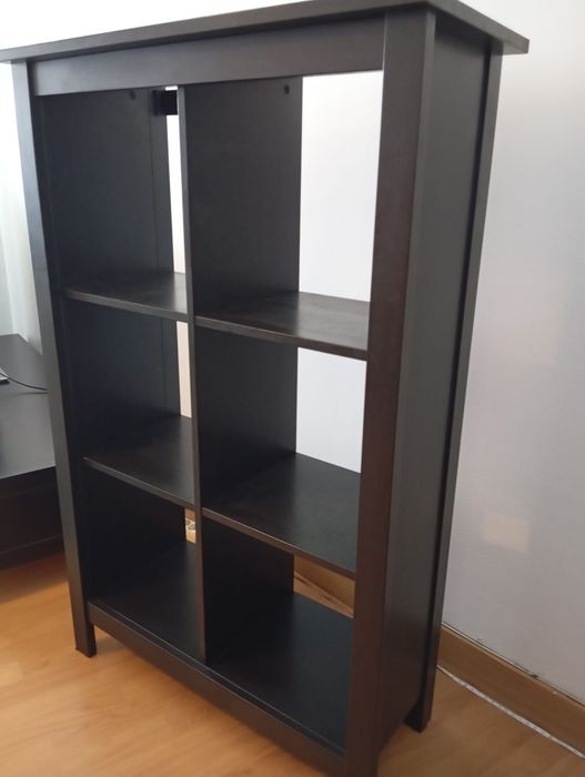 Móvel de madeira maciça