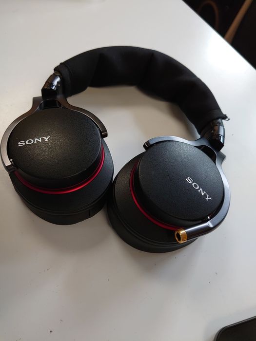 Наушники Sony MDR-1A