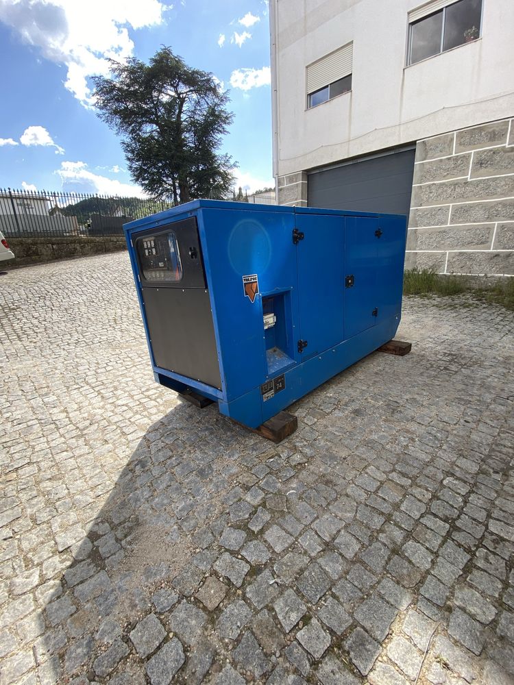 Gerador 60kva perkins