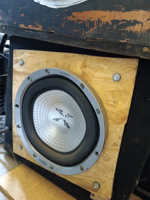 Продам Сабвуфер Sony Xplod 1700w