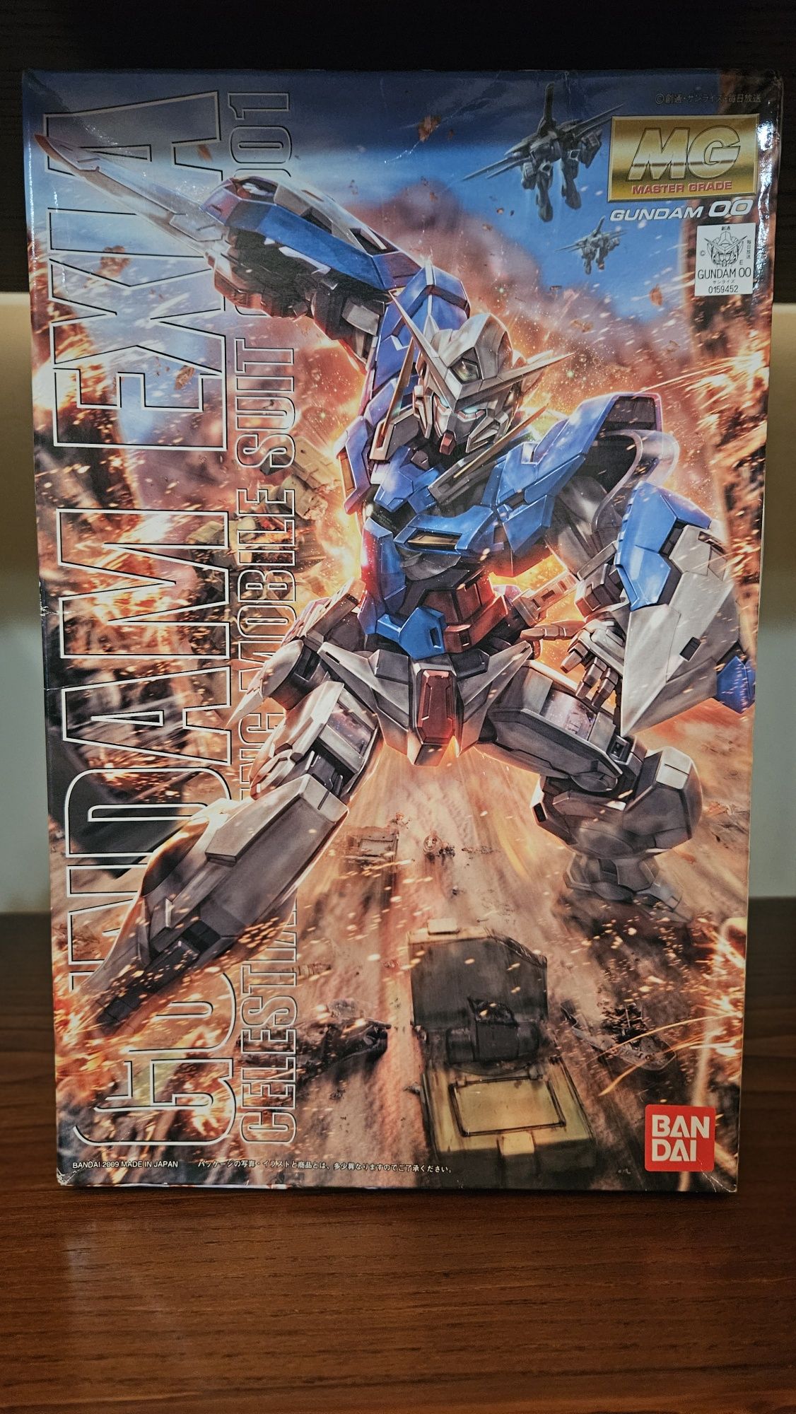 Gundam Exia 1/100 Master Grade - Já montado