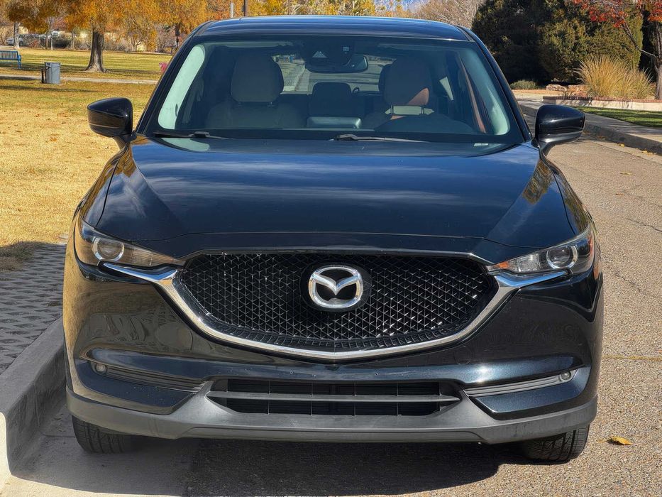 Mazda CX-5 Touring      2017