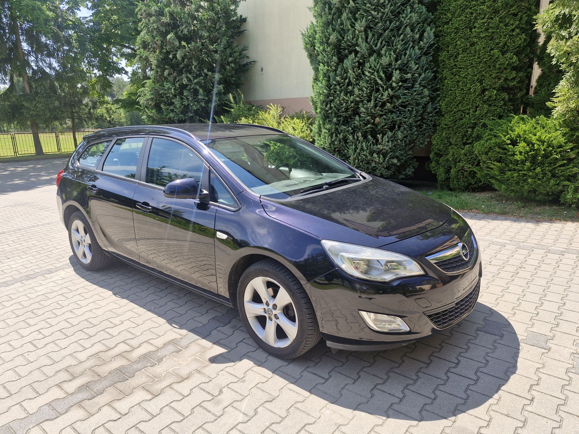 Opel Astra J 2011 1.4turbo