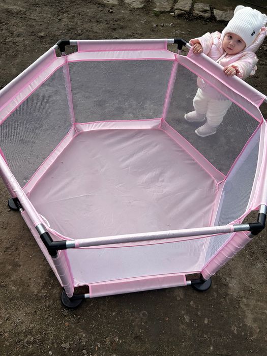 Манеж дитячий  рожевого кольору