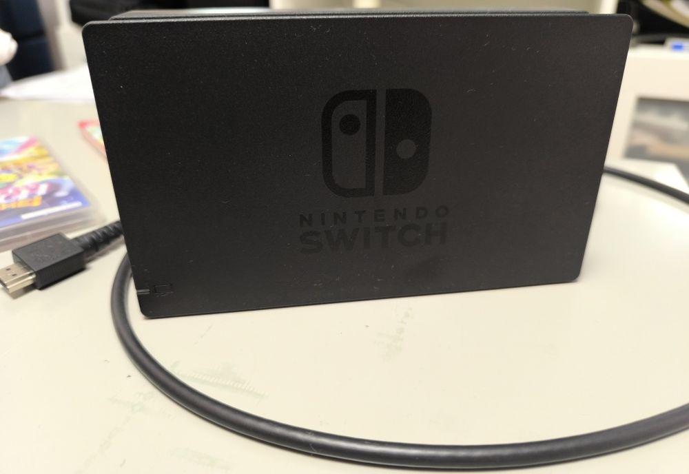 Nintendo Switch 1 + Bolsa de Transporte