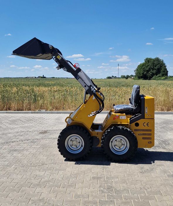 Miniładowarka ładowarka kołowa STARKWOL VTH-360Z Briggs&Stratton