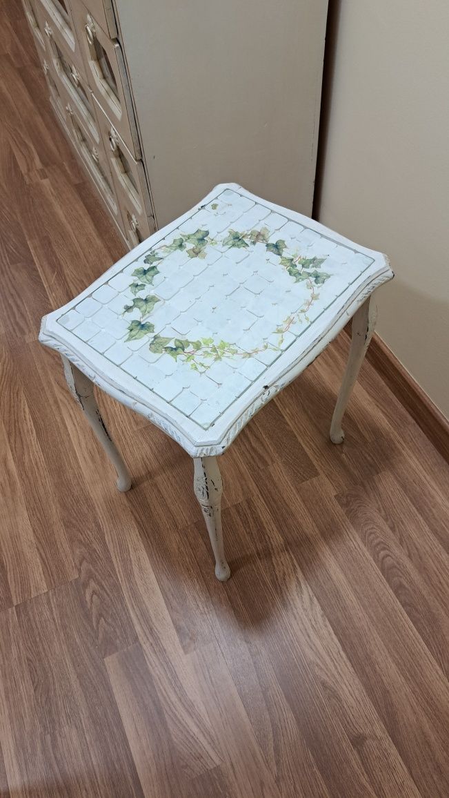 Mesa de apoio ou decoração