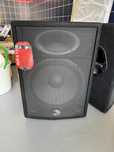 2 Colunas Wharfedale Pro SVP‑X15 e tripés