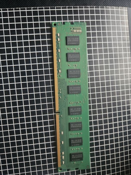 Оперативна пам'ять для ПК samsung 4GB 2Rx8 PC3- 106000-09-11-B