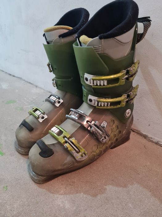 Uzwane buty narciarskie