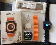 Dwa smartwatche wzorowane na Apple.