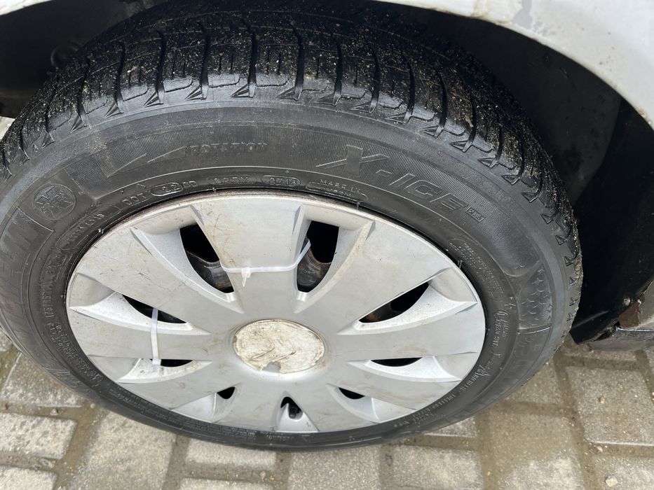 Ауді 80 Бочка 1.8 Газ Бензин