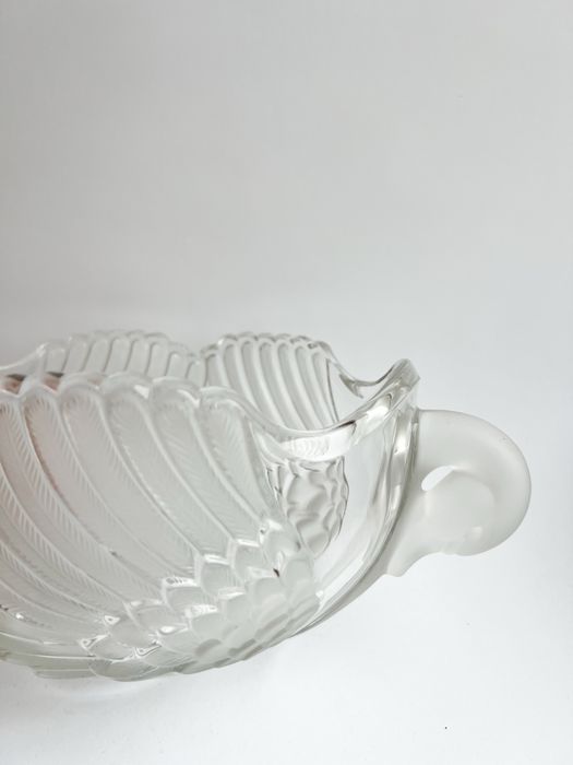 Велика кришталева фруктовниця з лебедями