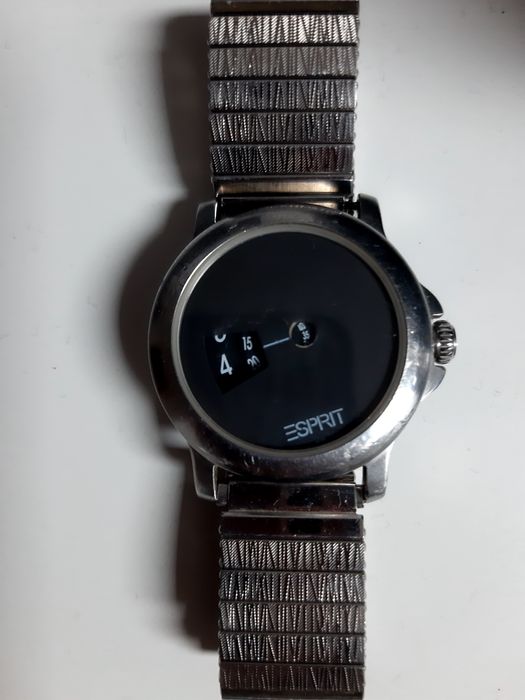 Relógio em metal marca ESPRIT (Novo preço).