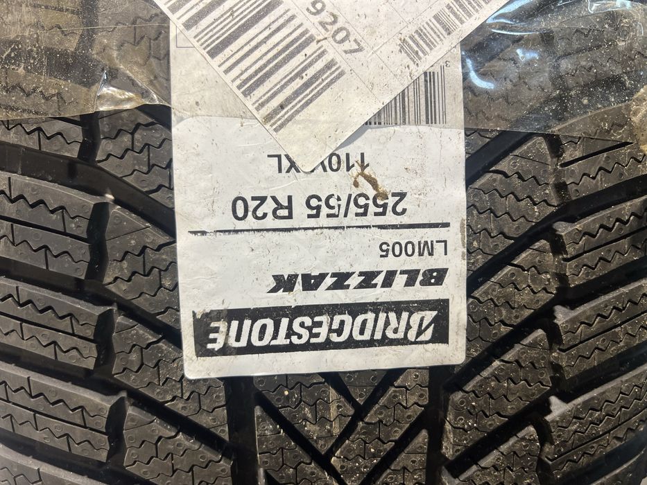 Bridgestone Blizzak lm005 255/55 r20