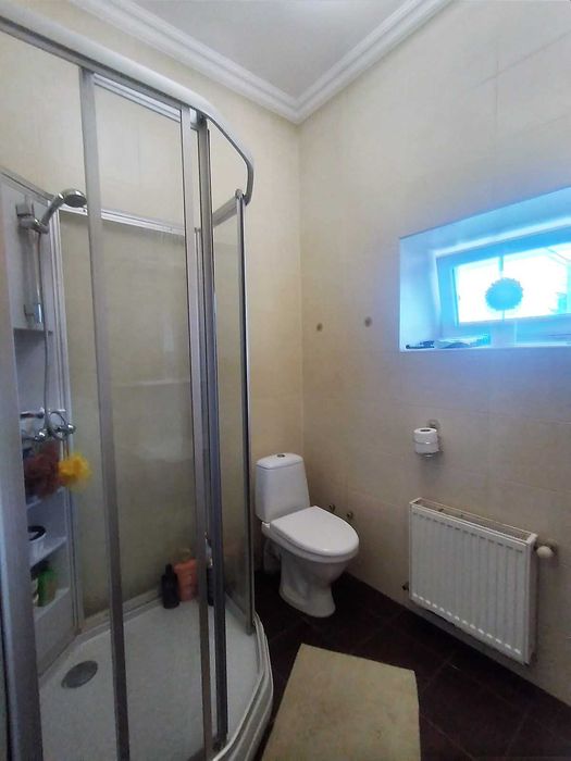 Продам 2 дома на 7 сотках земли на Таирова.