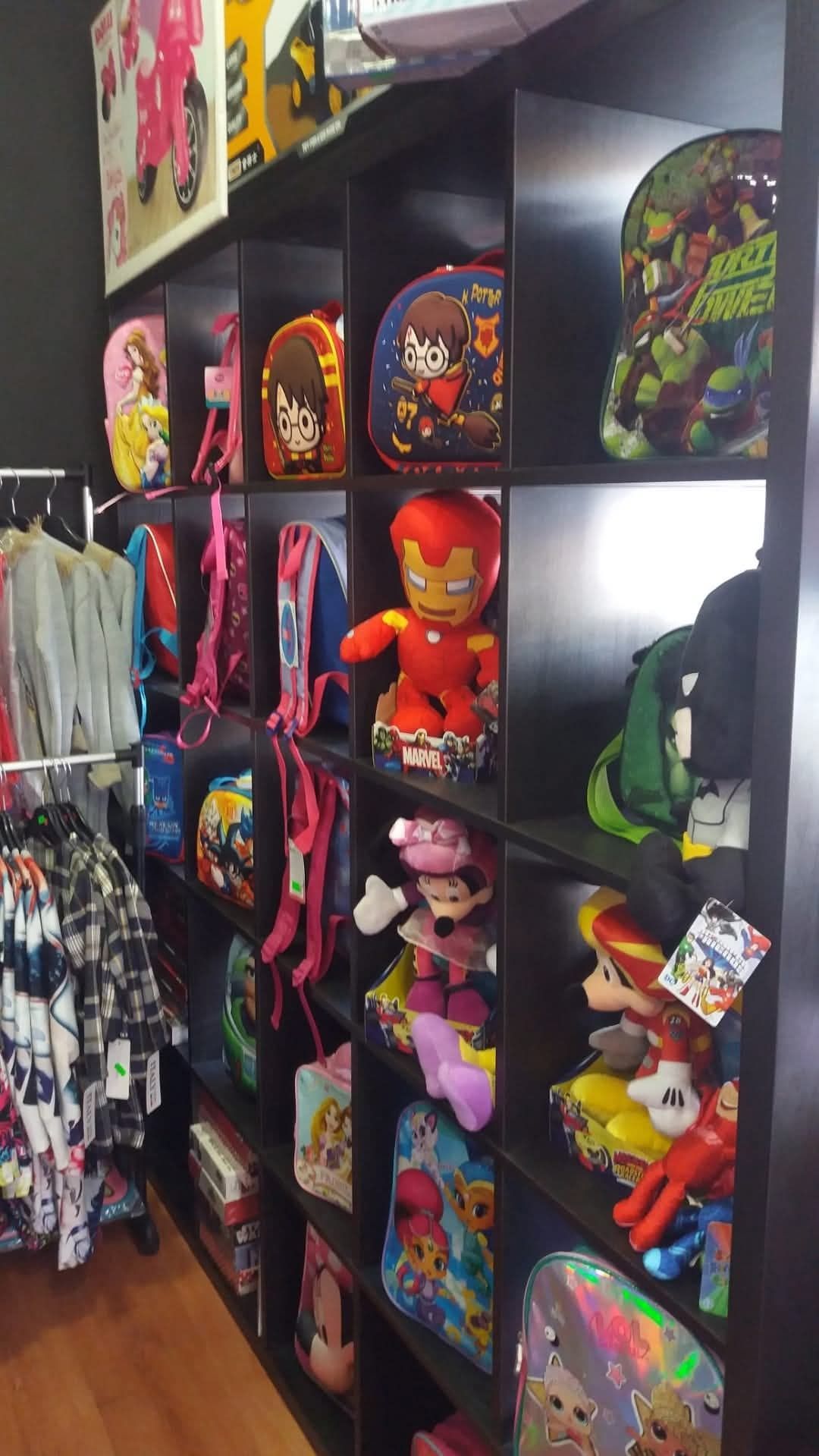 Oportunidade, venda de recheio de loja para crianças, papelaria  etc.