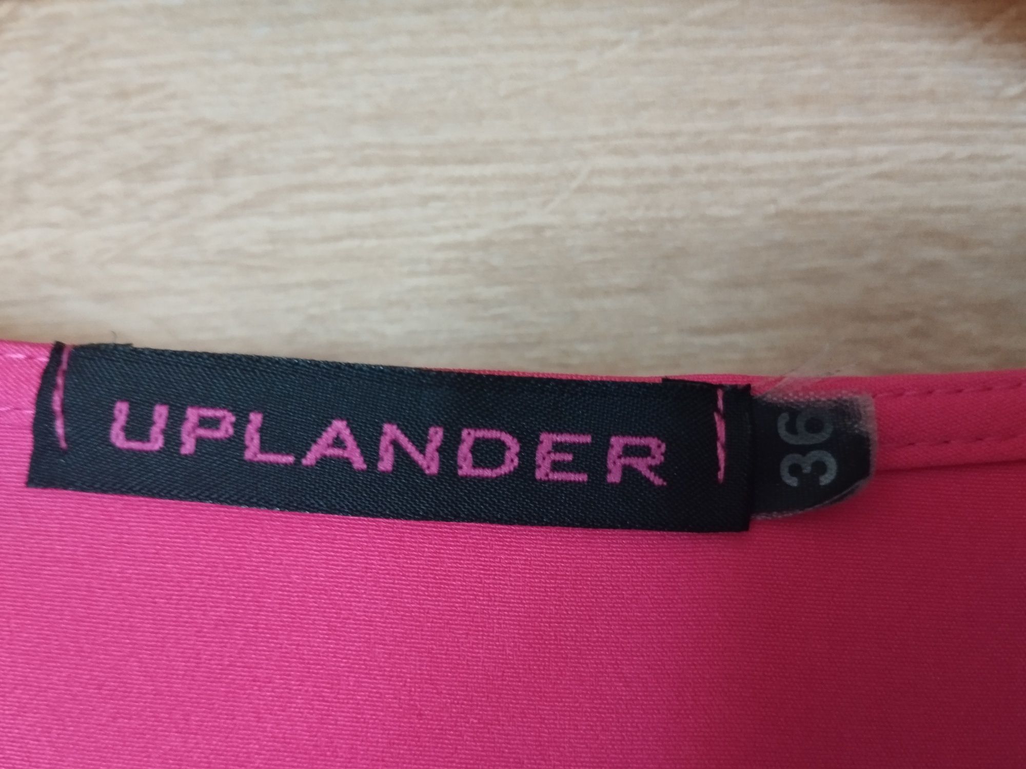 Śliczna sukienka damska, Uplander.