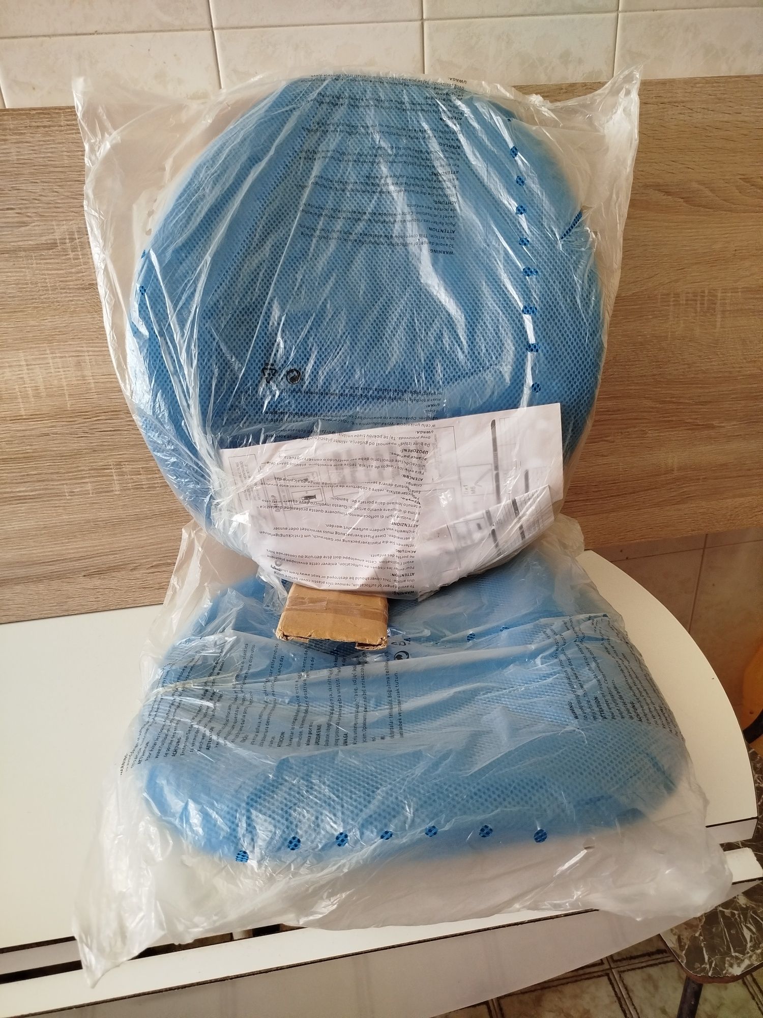 Secretária e cadeira
