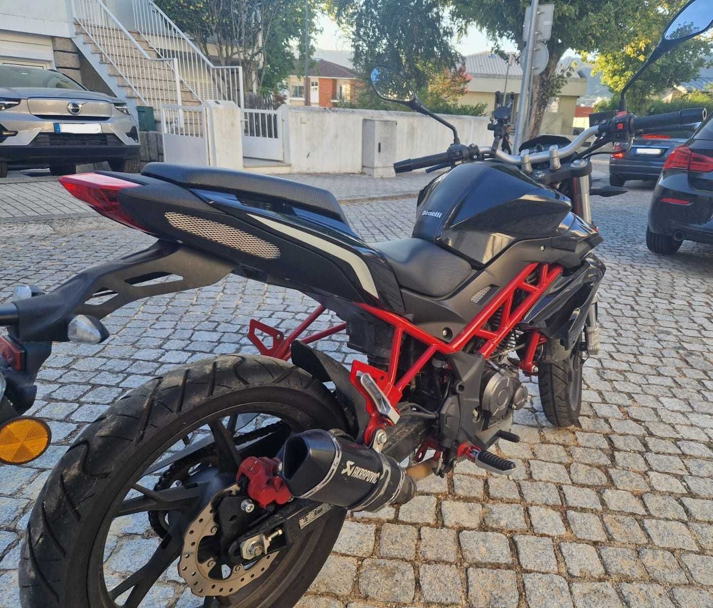 Mota Benelli TNT 125